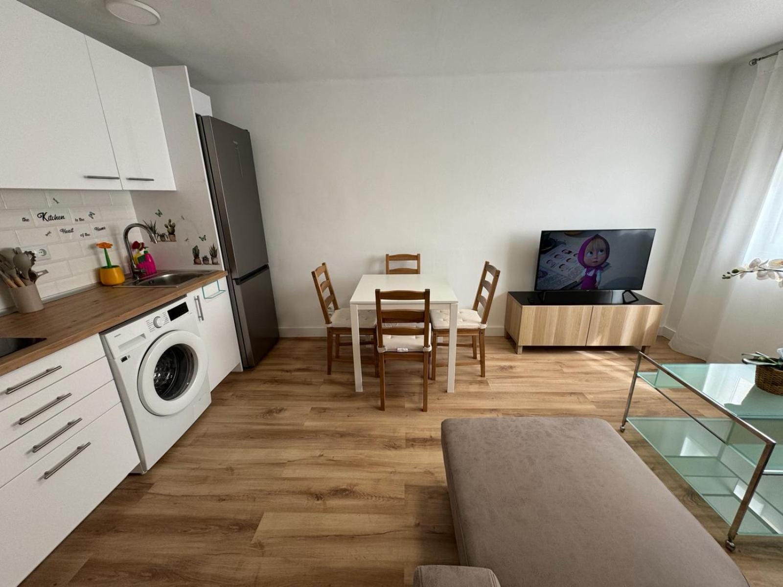 Acogedor Apartamento A 50 Metros Del Mar Cambrils Luaran gambar
