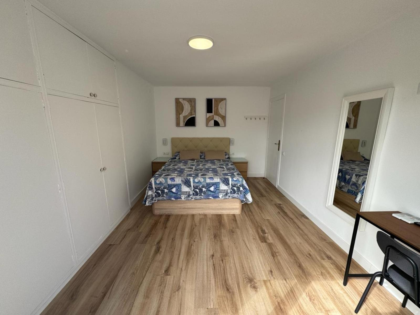Acogedor Apartamento A 50 Metros Del Mar Cambrils Luaran gambar