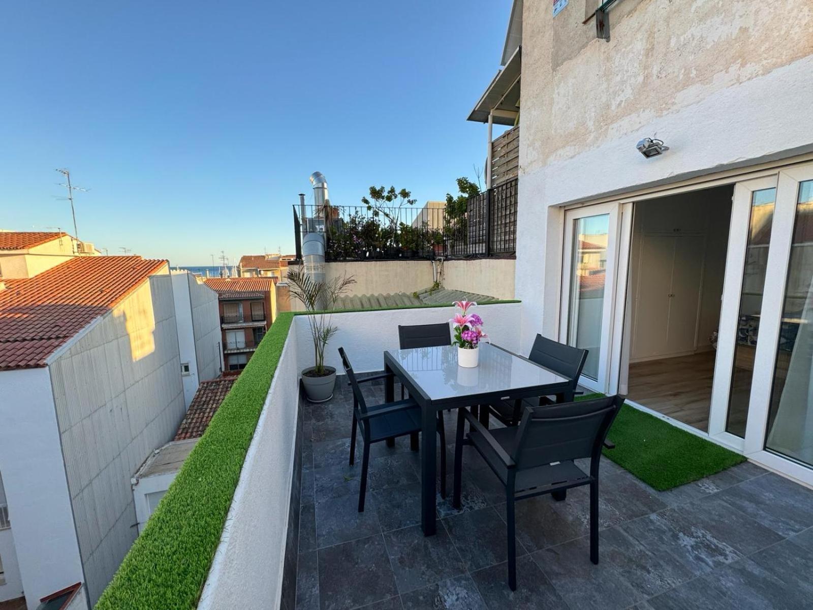 Acogedor Apartamento A 50 Metros Del Mar Cambrils Luaran gambar